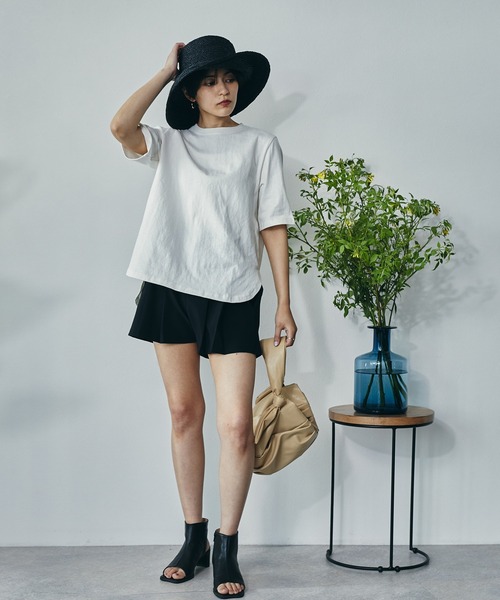 ECRIRE（エクリール）の「綿100％ 10oz天竺コットン サイドスリットT（Tシャツ/カットソー・レディース・オフホワイト/チャコールグレー/ピンク/ライトグリーン・フリー）」の10枚目の写真