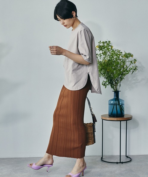 ECRIRE（エクリール）の「綿100％ 10oz天竺コットン サイドスリットT（Tシャツ/カットソー・レディース・オフホワイト/チャコールグレー/ピンク/ライトグリーン・フリー）」の14枚目の写真