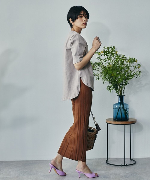 ECRIRE（エクリール）の「綿100％ 10oz天竺コットン サイドスリットT（Tシャツ/カットソー・レディース・オフホワイト/チャコールグレー/ピンク/ライトグリーン・フリー）」の17枚目の写真