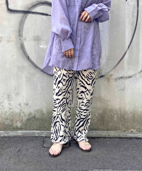 prose verse(プロズヴェール)の「柄アソートプリーツパンツ(その他パンツ・レディース・ブルー/ブラウン/オフホワイト・フリ-)」の6枚目の写真