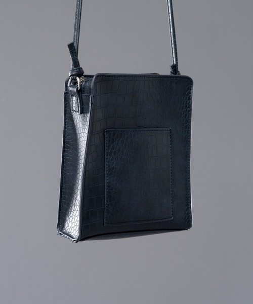 kutir（クティール）の「スクエアショルダーバッグ（ショルダーバッグ・メンズ・ブラック/ベージュ/ブルーグリーン・FREE）」の11枚目の写真