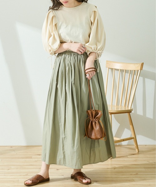 Ambre Neige(アンブルネージュ)の「タックパワーショルダートップス/【WEB/EC限定商品】(Tシャツ/カットソー・レディース・アイボリー/モカ/ミント/ライトブラウン/ライトベージュ・FREE)」の6枚目の写真