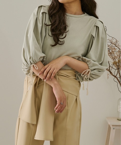 Ambre Neige(アンブルネージュ)の「タックパワーショルダートップス/【WEB/EC限定商品】(Tシャツ/カットソー・レディース・アイボリー/モカ/ミント/ライトブラウン/ライトベージュ・FREE)」の19枚目の写真