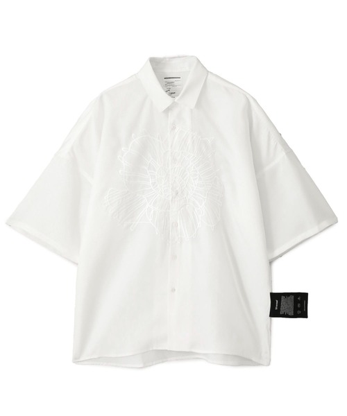 SHAREEF（シャリーフ）の「【SHAREEF】STUDIOUS別注 EMBROIDERY SS SH（シャツ/ブラウス・メンズ・ホワイト/パープル/ブラック・2/1）」の2枚目の写真