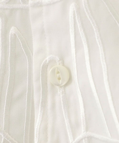 SHAREEF（シャリーフ）の「【SHAREEF】STUDIOUS別注 EMBROIDERY SS SH（シャツ/ブラウス・メンズ・ホワイト/パープル/ブラック・2/1）」の12枚目の写真