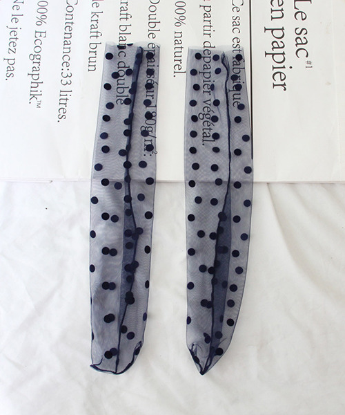 c.u.l(シーユーエル)の「【c.u.l】ドット柄チュールソックス cula217(ソックス/靴下・レディース・ホワイト/ブラック/パープル/ネイビー/ブラウン/ピンク・FREE)」の5枚目の写真