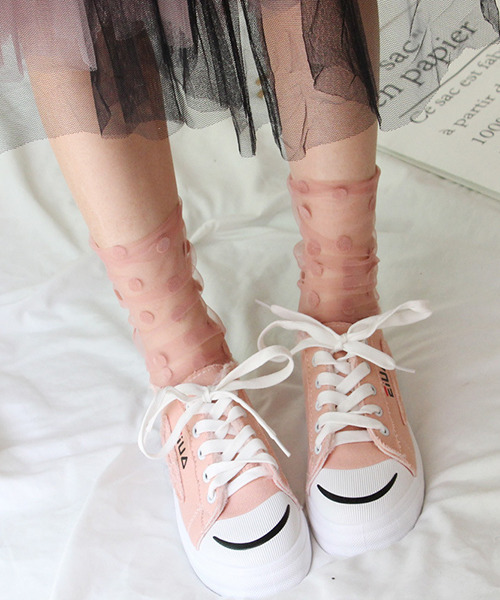 c.u.l(シーユーエル)の「【c.u.l】ドット柄チュールソックス cula217(ソックス/靴下・レディース・ホワイト/ブラック/パープル/ネイビー/ブラウン/ピンク・FREE)」の6枚目の写真