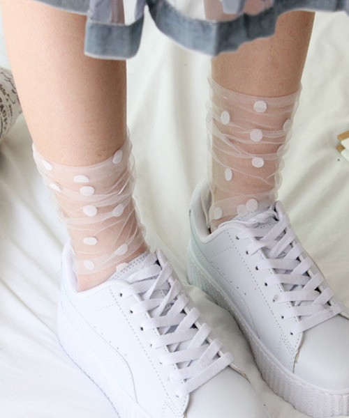 c.u.l(シーユーエル)の「【c.u.l】ドット柄チュールソックス cula217(ソックス/靴下・レディース・ホワイト/ブラック/パープル/ネイビー/ブラウン/ピンク・FREE)」の9枚目の写真