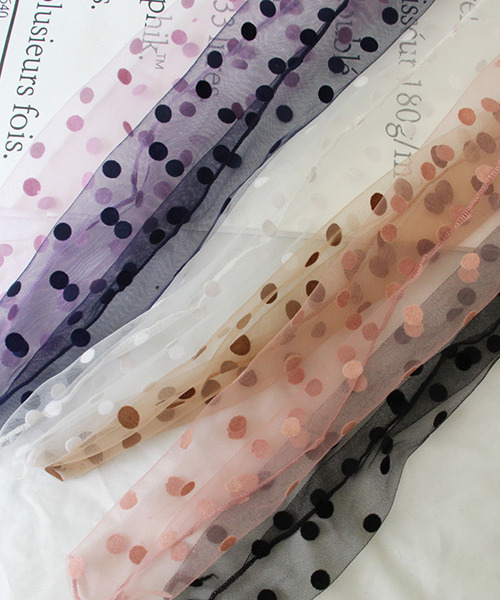 c.u.l(シーユーエル)の「【c.u.l】ドット柄チュールソックス cula217(ソックス/靴下・レディース・ホワイト/ブラック/パープル/ネイビー/ブラウン/ピンク・FREE)」の10枚目の写真