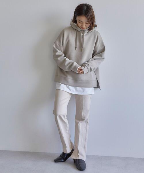 green label relaxing（グリーンレーベルリラクシング）の「ダンボール フード スリット プルオーバー カットソー パーカー（パーカー・レディース・ライトブルー/ダークグレー/モカ・FREE）」の7枚目の写真