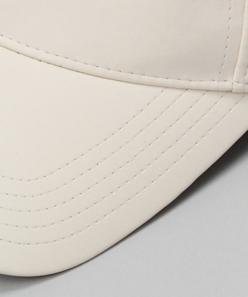 JEANASIS（ジーナシス）の「【YOGA】レザーキャップ/954949（キャップ・レディース・ホワイト/ブラック・FREE）」の5枚目の写真