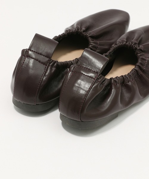 LAKOLE（ラコレ）の「ギャザーバレエシューズ / 954625（バレエシューズ・レディース・ブラック/オフホワイト/モカ/ベビーピンク・MEDIUM/LARGE）」の15枚目の写真