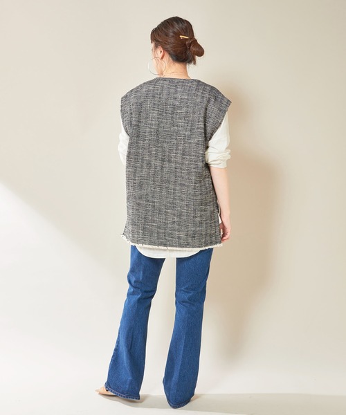 SHENERY（シーナリー）の「深Vフリンジベスト（ベスト・レディース・オフホワイト/ブラック・FREE）」の15枚目の写真