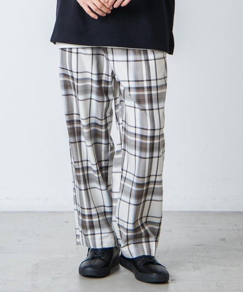 WEGO(ウィゴー)の「WEGO/【セットアップ対応】TRチェックセミワイドスラックス(スラックス・メンズ・ホワイト系その他2/ブラウン系その他2・MEDIUM/LARGE)」の2枚目の写真