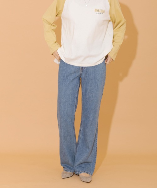 URBAN RESEARCH Sonny Label(アーバンリサーチサニーレーベル)の「フレアデニム(デニムパンツ・レディース・インディゴブルー/ライトインディゴブルー・24/25/26)」の2枚目の写真