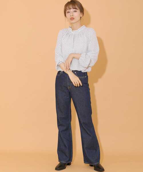 URBAN RESEARCH Sonny Label(アーバンリサーチサニーレーベル)の「フレアデニム(デニムパンツ・レディース・インディゴブルー/ライトインディゴブルー・24/25/26)」の7枚目の写真