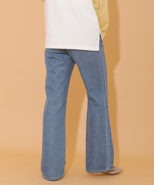 URBAN RESEARCH Sonny Label(アーバンリサーチサニーレーベル)の「フレアデニム(デニムパンツ・レディース・インディゴブルー/ライトインディゴブルー・24/25/26)」の17枚目の写真