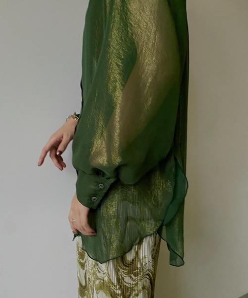 VACANCY（ヴァカンシー）の「シャイニーシアーバンドカラーシャツ（シャツ/ブラウス・レディース・ブラック/グリーン/ボルドー・FREE）」の12枚目の写真