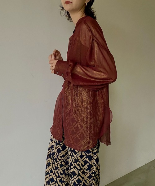 VACANCY（ヴァカンシー）の「シャイニーシアーバンドカラーシャツ（シャツ/ブラウス・レディース・ブラック/グリーン/ボルドー・FREE）」の6枚目の写真