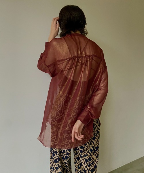 VACANCY（ヴァカンシー）の「シャイニーシアーバンドカラーシャツ（シャツ/ブラウス・レディース・ブラック/グリーン/ボルドー・FREE）」の13枚目の写真