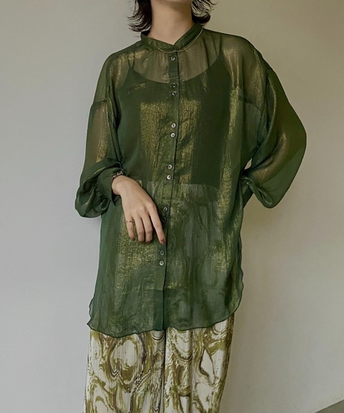 VACANCY（ヴァカンシー）の「シャイニーシアーバンドカラーシャツ（シャツ/ブラウス・レディース・ブラック/グリーン/ボルドー・FREE）」の8枚目の写真