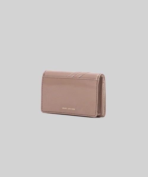 MARC JACOBS（マークジェイコブス）の「THE GLAM SHOT BUSINESS CARD CASE/ザ グラム ショット ビジネス カード ケース 名刺入れ（カードケース・レディース・ブラック/ベージュ系その他3・ONE SIZE）」の6枚目の写真