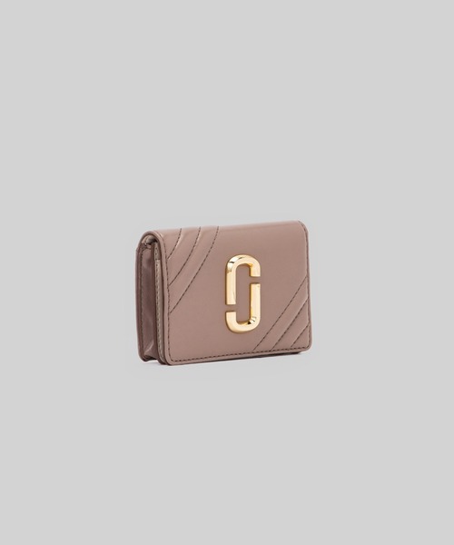 MARC JACOBS（マークジェイコブス）の「THE GLAM SHOT BUSINESS CARD CASE/ザ グラム ショット ビジネス カード ケース 名刺入れ（カードケース・レディース・ブラック/ベージュ系その他3・ONE SIZE）」の7枚目の写真