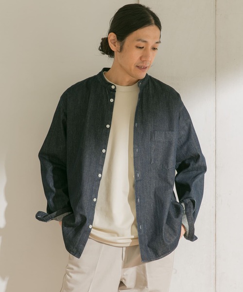 URBAN RESEARCH DOORS（アーバンリサーチドアーズ）の「デニムバンドカラーシャツ（シャツ/ブラウス・メンズ・ワンウォッシュ/ライトインディゴブルー・40/38）」の18枚目の写真