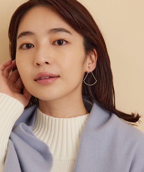 SALON adam et rope'（サロン アダム エ ロペ）の「メタルバースイングイヤリング（イヤリング・レディース・ゴールド/シルバー・FREE）」の7枚目の写真