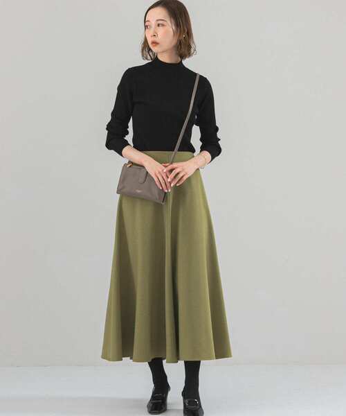 URBAN RESEARCH ROSSO WOMEN（アーバンリサーチ　ロッソ）の「ロングサーキュラースカート（スカート・レディース・チャコールグレー/イエロー/ライトベージュ/オリーブ・38/36）」の6枚目の写真