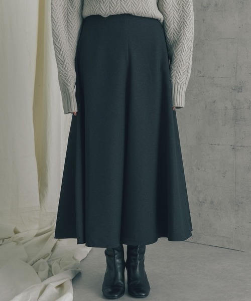 URBAN RESEARCH ROSSO WOMEN（アーバンリサーチ　ロッソ）の「ロングサーキュラースカート（スカート・レディース・チャコールグレー/イエロー/ライトベージュ/オリーブ・38/36）」の7枚目の写真