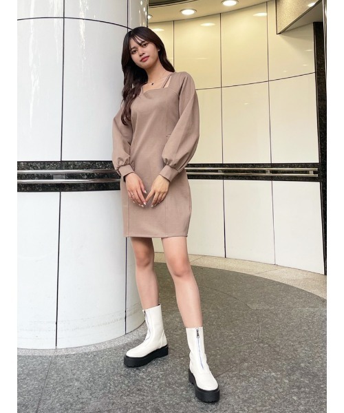 ENVYM（アンビー）の「スクエアネックポンチＯＰ（ワンピース・レディース・ベージュ/ブラック・FREE）」の9枚目の写真