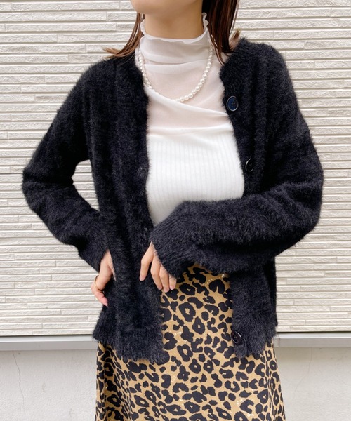 at12:03(アットイチニーゼロサン)の「シャギーニットカーディガン(カーディガン/ボレロ・レディース・ホワイト/ブラック/ピンク・FREE)」の3枚目の写真