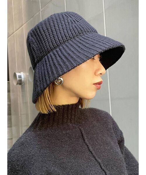 EMODA（エモダ）の「フレアニットハット（ニットキャップ/ビーニー・レディース・ブラック/アイボリー・FREE）」の11枚目の写真