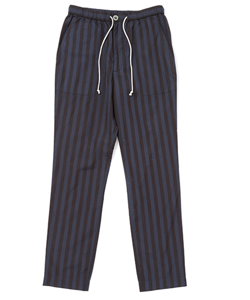 BEAMS LIGHTS Men's（ビームスライツ メンズ）の「BEAMS LIGHTS / ビックストライプイージーパンツ（その他パンツ・メンズ・チャコールグレー/ネイビー/ブルー・SMALL/MEDIUM/LARGE）」の4枚目の写真