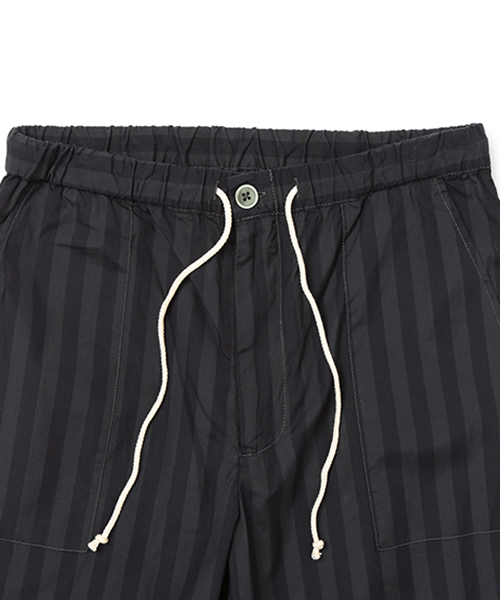 BEAMS LIGHTS Men's（ビームスライツ メンズ）の「BEAMS LIGHTS / ビックストライプイージーパンツ（その他パンツ・メンズ・チャコールグレー/ネイビー/ブルー・SMALL/MEDIUM/LARGE）」の5枚目の写真