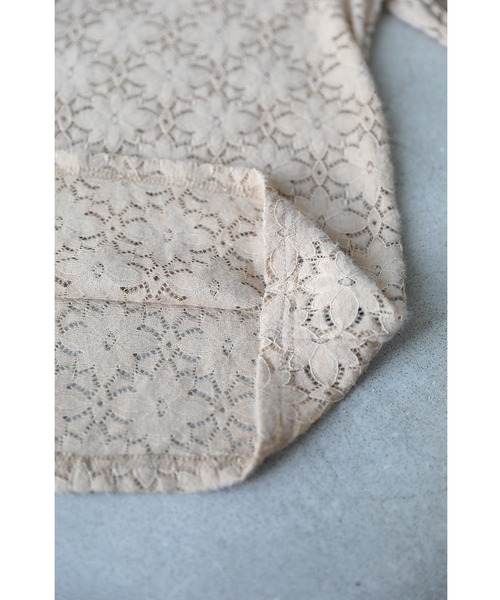 cawaii（カワイイ）の「インナーに最適。ふわふわ起毛レースの花カットソートップス（Tシャツ/カットソー・レディース・ベージュ・FREE）」の10枚目の写真