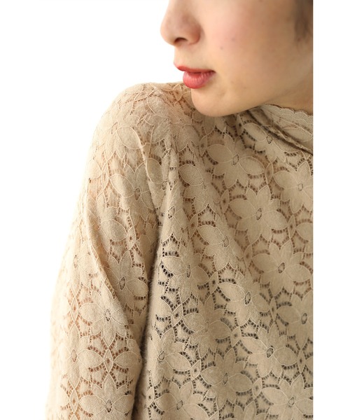 cawaii（カワイイ）の「インナーに最適。ふわふわ起毛レースの花カットソートップス（Tシャツ/カットソー・レディース・ベージュ・FREE）」の16枚目の写真