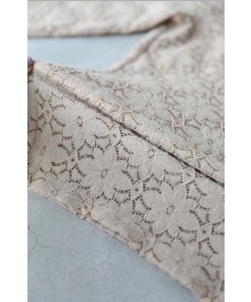 cawaii（カワイイ）の「インナーに最適。ふわふわ起毛レースの花カットソートップス（Tシャツ/カットソー・レディース・ベージュ・FREE）」の20枚目の写真
