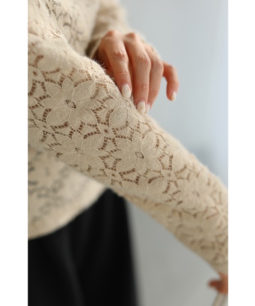 cawaii（カワイイ）の「インナーに最適。ふわふわ起毛レースの花カットソートップス（Tシャツ/カットソー・レディース・ベージュ・FREE）」の21枚目の写真