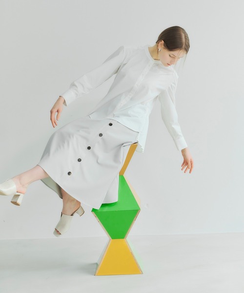 YECCA VECCA(イェッカヴェッカ)の「バックプリーツシャツ *◆(シャツ/ブラウス・レディース・オフホワイト/ブラック/ストライプ・FREE)」の4枚目の写真