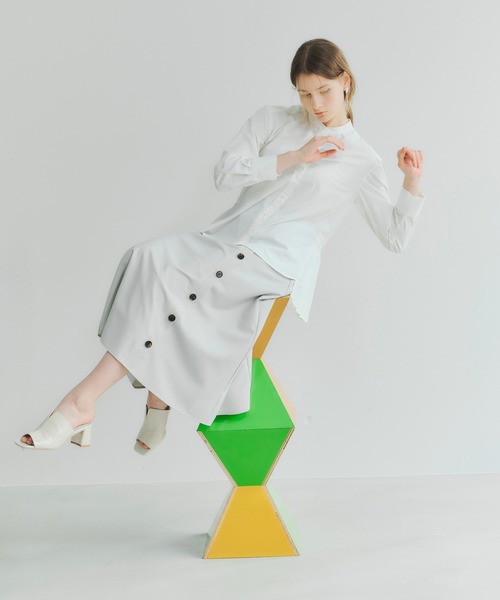 YECCA VECCA(イェッカヴェッカ)の「バックプリーツシャツ *◆(シャツ/ブラウス・レディース・オフホワイト/ブラック/ストライプ・FREE)」の5枚目の写真