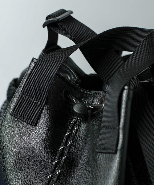 FREDRIK PACKERS(フレドリックパッカーズ)の「【FREDRIK PACKERS】≪別注≫BLOOM SHOULDER ECO LEATHER レオパード・ゼブラ柄追加!(ショルダーバッグ・レディース・ブラック/アイボリー/ベージュ/ブラック系その他2/ブラック系その他3・FREE)」の6枚目の写真