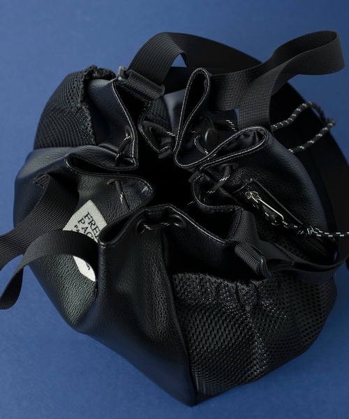 FREDRIK PACKERS(フレドリックパッカーズ)の「【FREDRIK PACKERS】≪別注≫BLOOM SHOULDER ECO LEATHER レオパード・ゼブラ柄追加!(ショルダーバッグ・レディース・ブラック/アイボリー/ベージュ/ブラック系その他2/ブラック系その他3・FREE)」の11枚目の写真