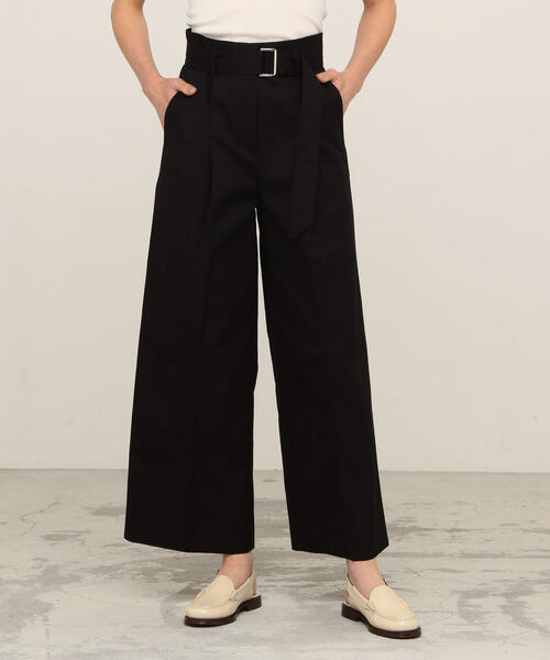 TOMORROWLAND （トゥモローランド）の「ハイカウントコットンチノ ベルテッドパンツ（チノパンツ・レディース・ブラック/ライトベージュ・36/34）」の5枚目の写真