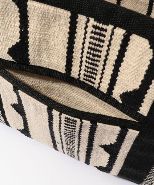 ISABEL MARANT(イザベルマラン)の「ISABEL MARANT DARWEN トートバッグ(トートバッグ・レディース・ブラック系その他・FREE)」の8枚目の写真