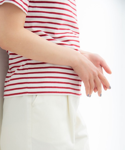 Honeys（ハニーズ）の「オーガニックボーダーＴ（Tシャツ/カットソー・レディース・ホワイト×レッド/ホワイト×グリーン/ホワイト×ネイビー/ベージュ×ブラック/ホワイト×ブルー/ネイビー×ホワイト・L/M/LL）」の21枚目の写真