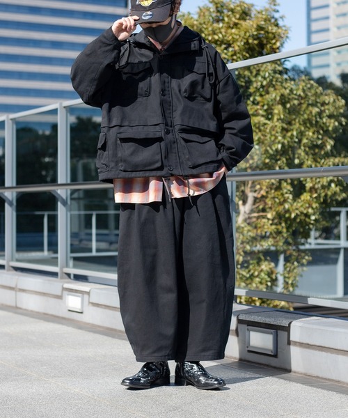 kutir(クティール)の「ワイドショートミリタリーブルゾン(ブルゾン・メンズ・ブラック/カーキ・MEDIUM/LARGE)」の4枚目の写真