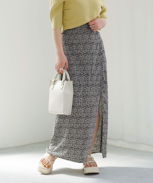 archives（アルシーヴ）の「花柄スリットロングタイトスカート（スカート・レディース・ブラック/ブルー/ピンクベージュ・MEDIUM）」の16枚目の写真