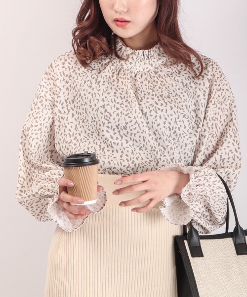 Brownie(ブラウニー)の「Brownie 前後2WAY変形ドット柄 衿フリルブラウス(シャツ/ブラウス・レディース・ブラック/ベージュ/ホワイト・FREE)」の14枚目の写真